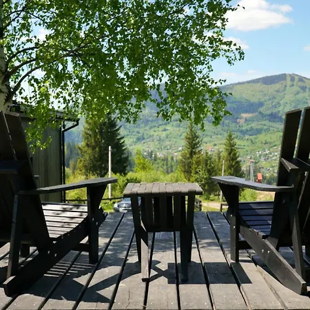 Holiday home Chilloutzone будинок з безкоштовнім чаном-джакузі Slavske